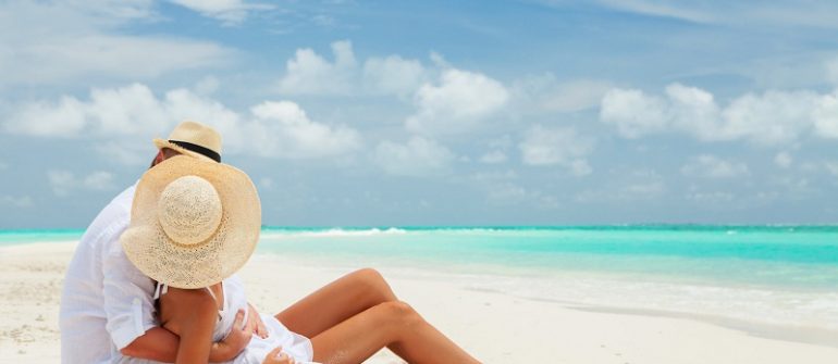 EΝΑ ΤΑΞΙΔΙ ΓΕΜΑΤΟ… ΜΕΛΙ